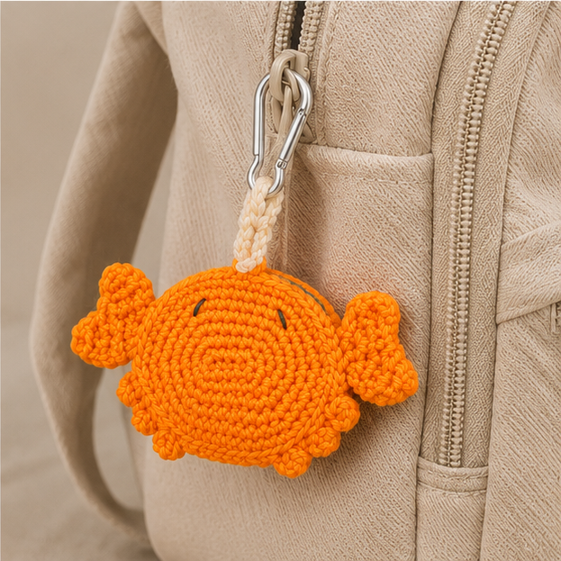 Handmade Crochet Crab AirPods Pouch – Knitted Earbuds Storage Bag with Hanging Loop